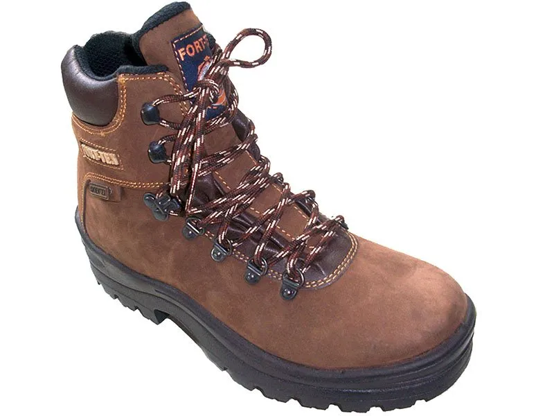Bota piel nobuck waterproof con membrana, piso tacos goma, con lengüeta piel y forro transpirable. Marca Fortun-tex 35/48 Marrón Cruan 430